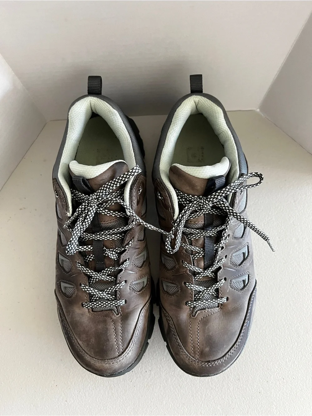 Oboz Sawtooth X Low Waterproof Hiking B-Dry Shoes Women's Size 10.5 Hazy Gray